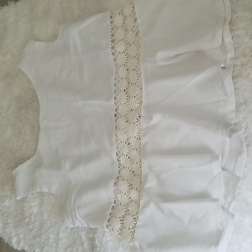 White Sleeveless Woman Top